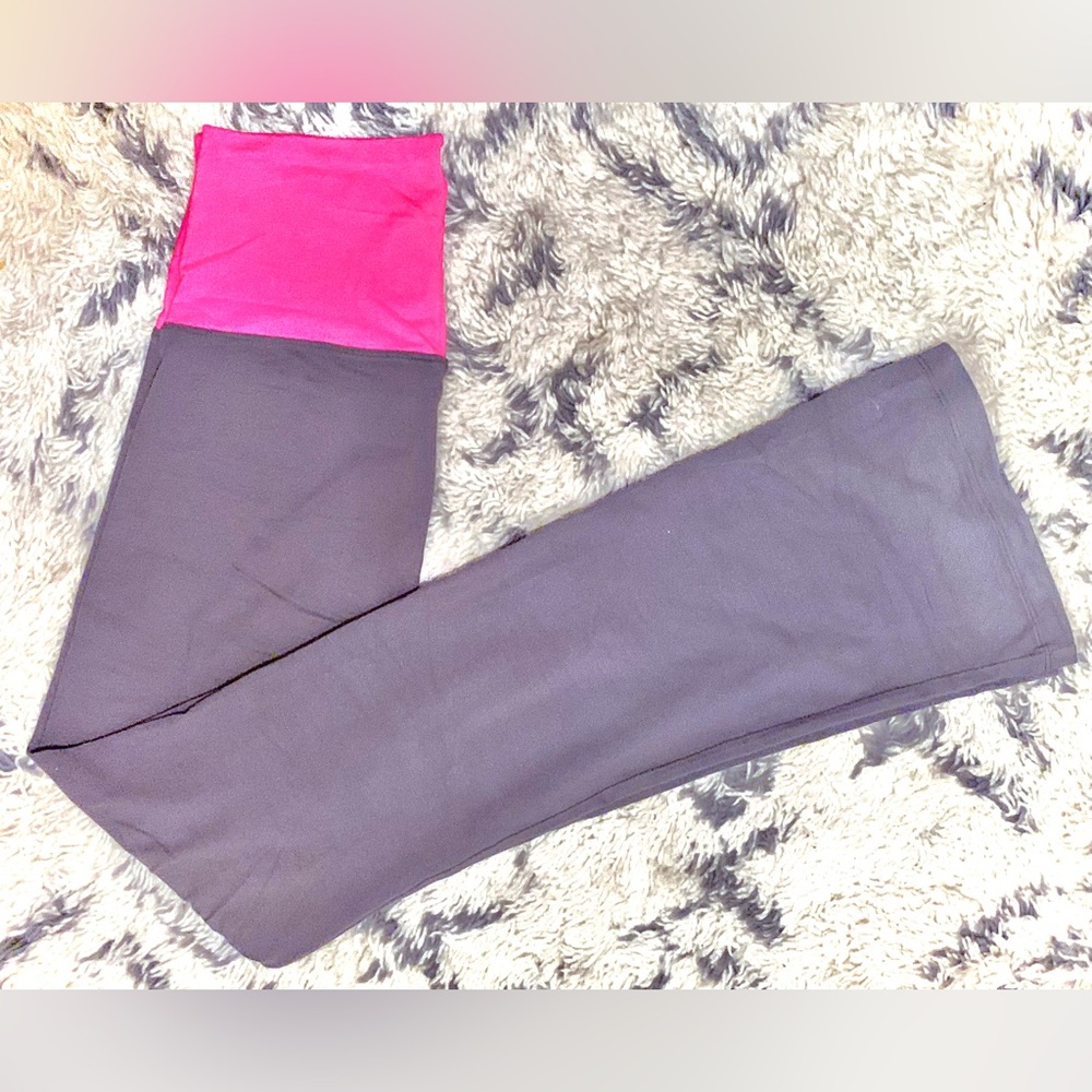 Hard Tail Lounge Pants, Medium, Silver Mauve Leg & Pink Foldover *LIKE NEW!🩷🩶